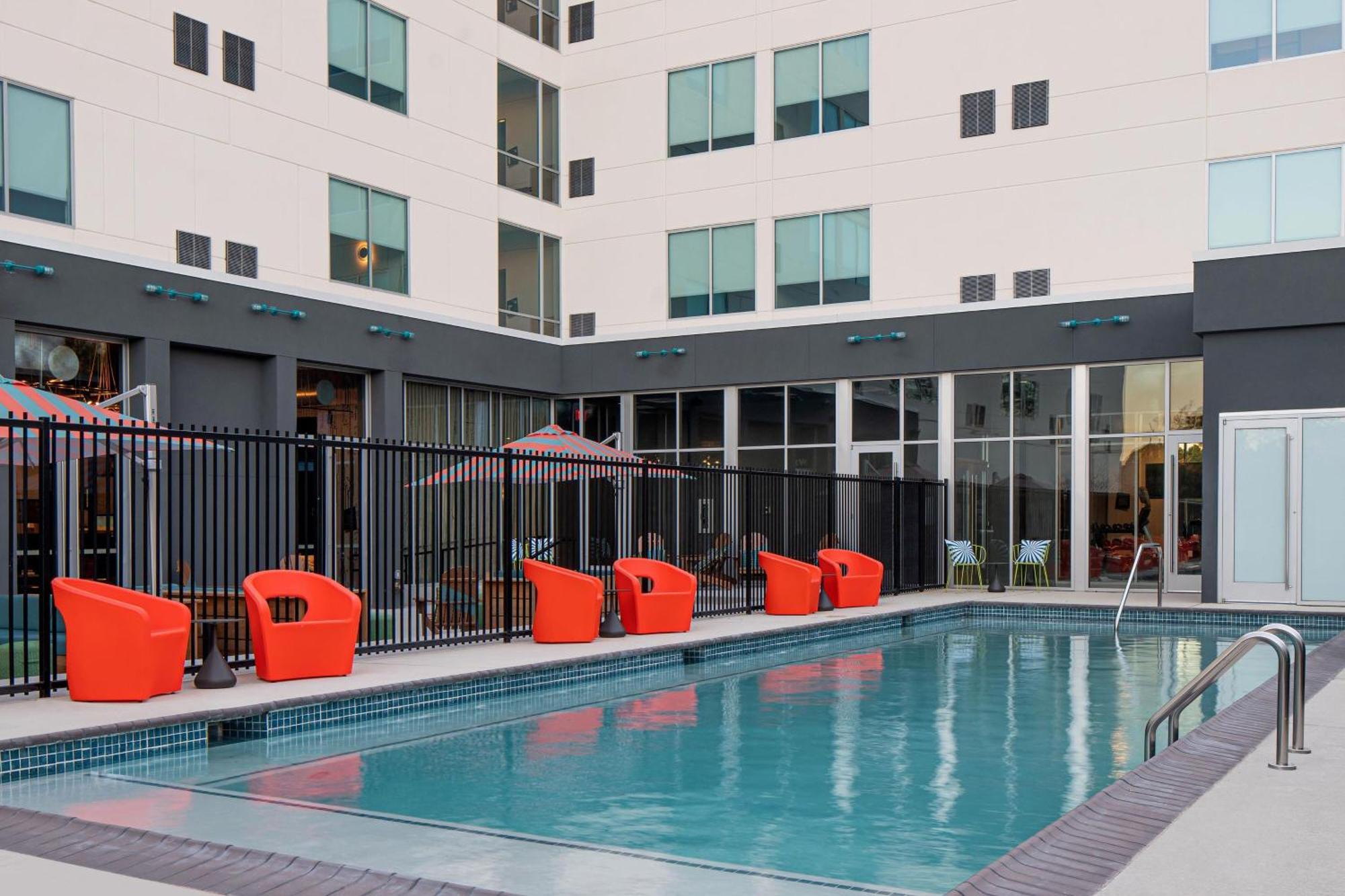 Aloft Houston Shenandoah - The Woodlands Hotel Exterior foto